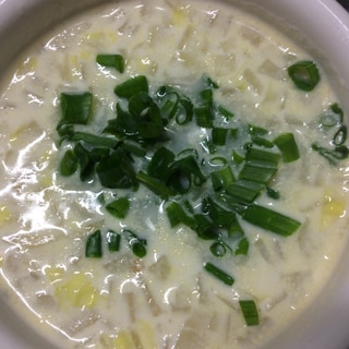 白菜大根の牛乳スープ
